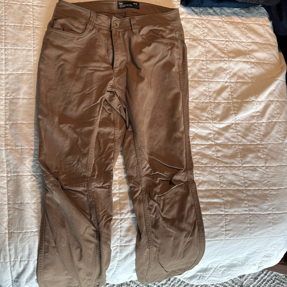 Under Armour Loose khaki pants, 30x30